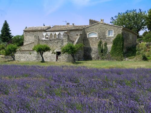 La Ferme Les Eybrachas - Chambre d'hôtes - Réauville