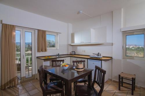 Ourania Apartments - image 10