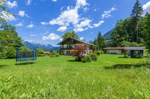 Pension Waldklause, Doppelzimmer mit Balkon, Dusche, WC in Königssee, Deutschland