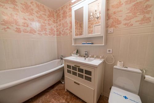 Rey Don Pedro Luxury Home - image 9