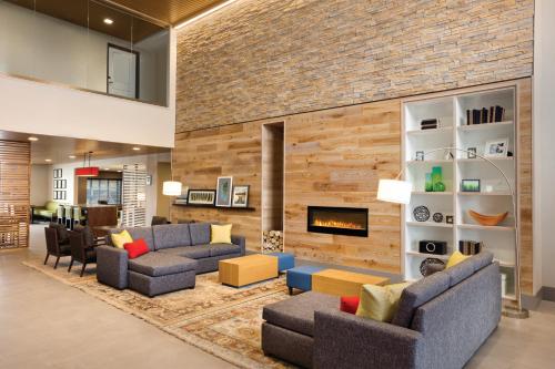 Country Inn & Suites by Radisson, Lawrence, KS