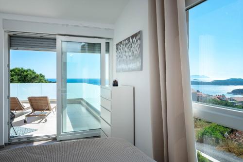 Villa Moderna Family Friendly - image 14