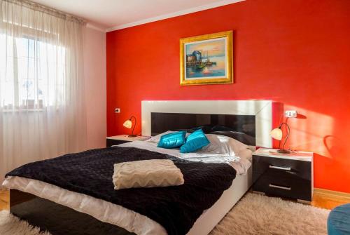 Apartments with a parking space Pula - 15678 - image 14