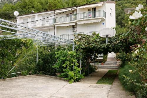 Apartments by the sea Podaca Makarska - 15685 Drvenik