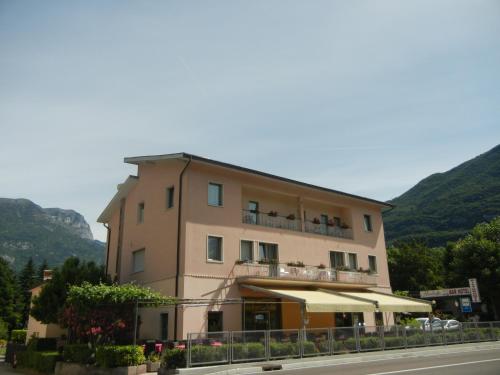 Albergo Miralaghi – Padergnone, TN