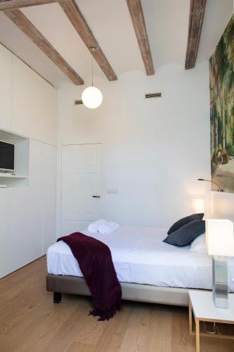 FLORIT FLATS - Serranos Apartment