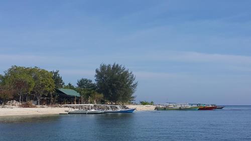 B&B Gili Meno - Ana Warung & Bungalows - Bed and Breakfast Gili Meno