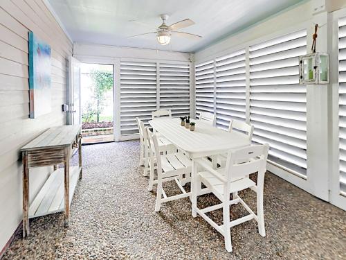 2611 Avenue Q Cottage - image 7