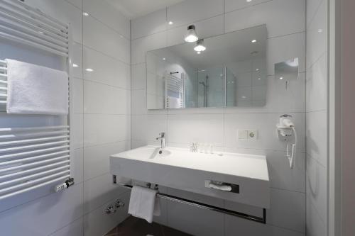 Urban Single Room