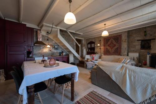 Luxury Stonehouse Verga - image 2