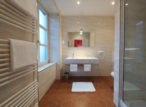 Urban Double Room  image 9