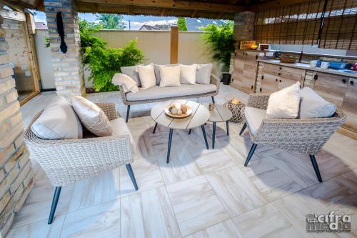 Vila Alexandar 15 in บัคคี เปโตรวัซ