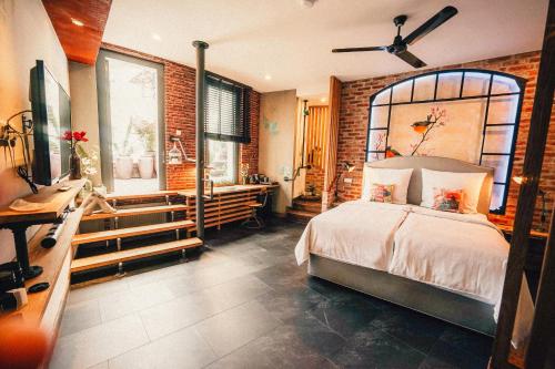 36 Phô Cô Hotel & Suites (36 Pho Co Hotel & Suites) in ไวมาร์