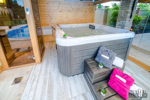 ซาวน่า, Vila Alexandar 15 in บัคคี เปโตรวัซ