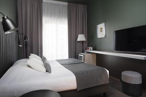 Hôtel Diana Dauphine - Room service disponible - image 6