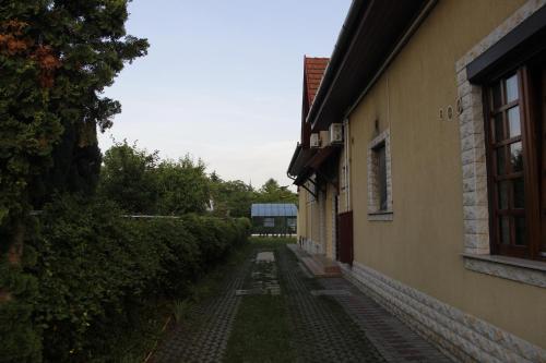 Kisherceg Szálláshely - image 2