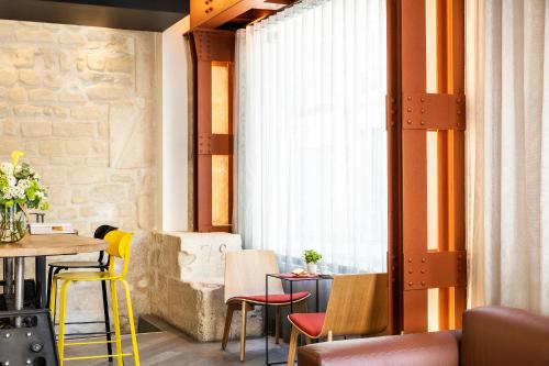 Hotel Marais Grands Boulevards - image 4