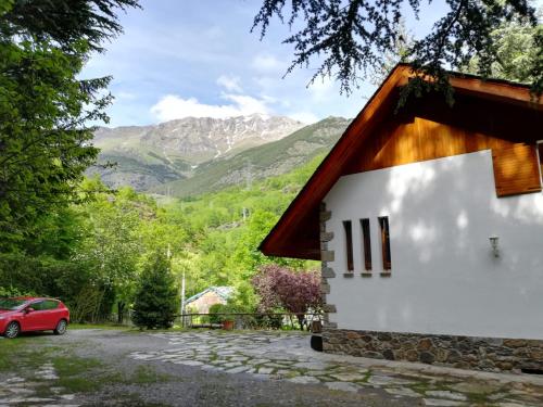 CASA RURAL " REFUGI TACITA-CAPDELLA "