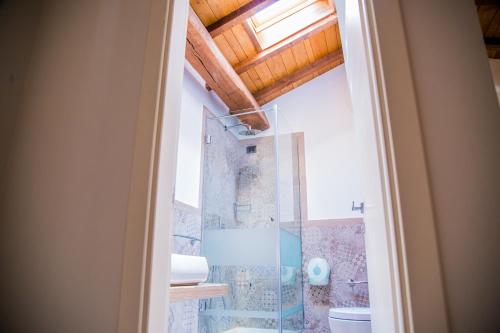 Deluxe Double Room with Shower