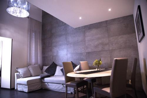 H-Aviva Giubbonari Apartment, Rome (photo 8)