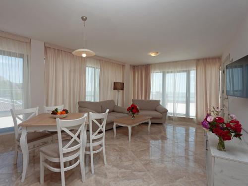 Antik Apartments in Балчік