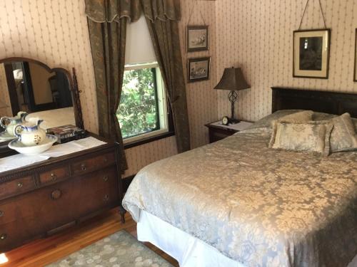 Auberge Taylor Manor