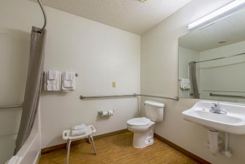 Motel 6 Indianapolis North - image 8