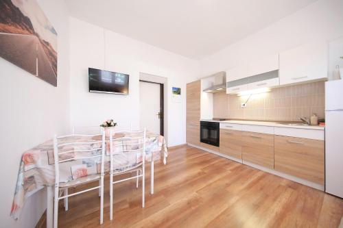Apartments Floras - image 6