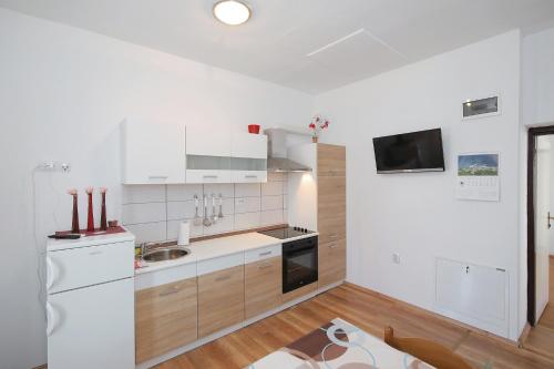 Apartments Floras - image 3