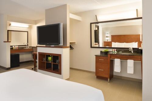 2 double beds, 1 sofa bed