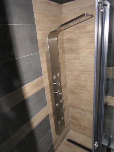 Grey apartment - image 6