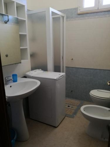 Bathroom, Appartamento Mare e Sole in Minervino Di Lecce