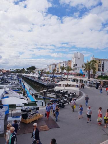 marina plaza