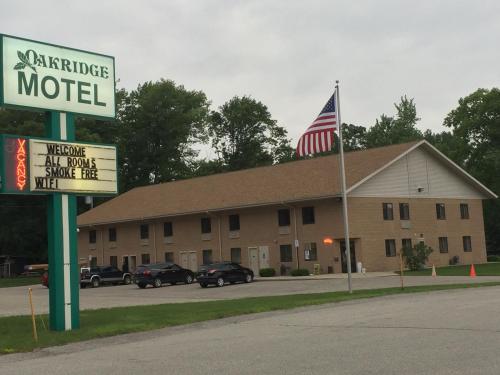 Oakridge Motel - Accommodation - Newaygo