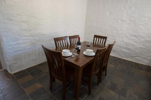 Paxton Square Cottages in Burra