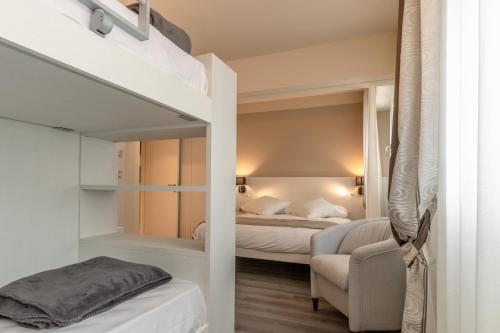 La Dolce Vita Hotel - image 12