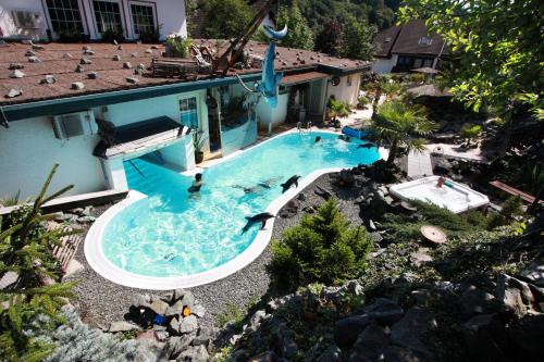 สระว่ายน้ำ, Landhotel Grimmeblick in เอลเคอริงเฮาเซิน