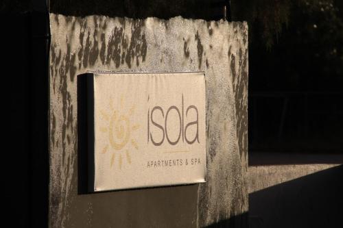 Isola Apartments