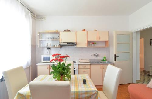  Apartments Ana 1394 in Fažana