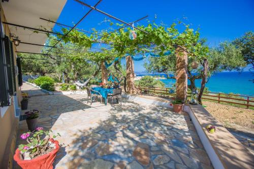  Ammos Apartments in Alikanas