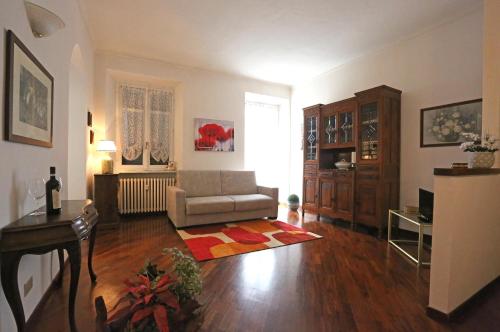  monforte view apartment in Monforte dʼAlba