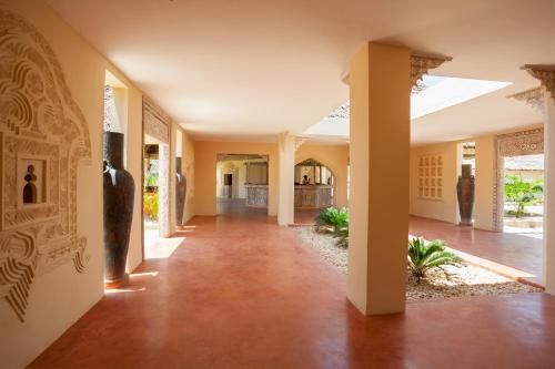 Vestíbulo, Neptune Paradise Beach Resort y Spa - All Inclusive (Neptune Paradise Beach Resort & Spa - All Inclusive) in Mombasa
