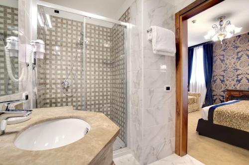 Hotel Casanova - image 3