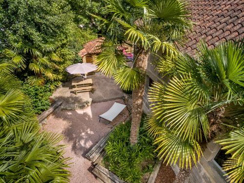 Spacious mansion in Lacapelle-Marival with heated pool gîte à louer Molières