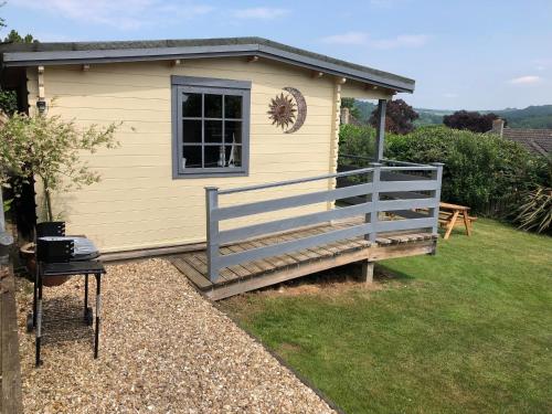 Morlais Log Cabin, Lyme Regis