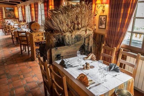 Restaurant, Hotel La Bonne Auberge in Saint-Martin Vesubie