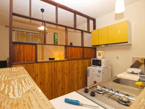 Apartment image 8