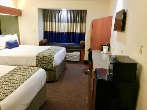 Microtel Inn & Suites by Wyndham Augusta/Riverwatch - image 5