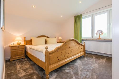 One-Bedroom Apartment image 5