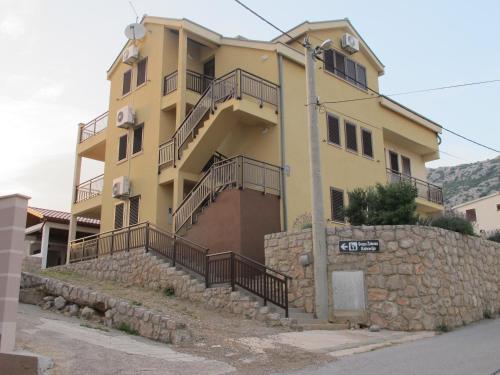  Apartmani Stille in Karlobag